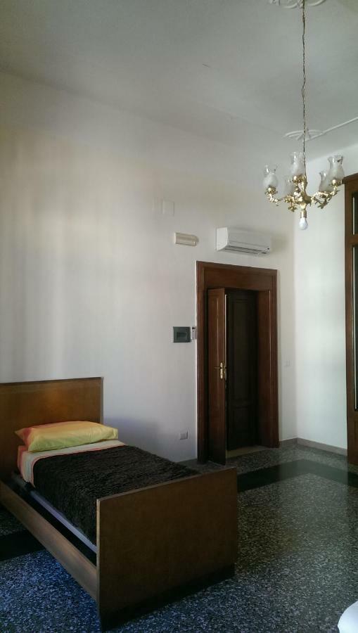 San Ferdinando di Puglia Palazzo Don Ruggiero酒店 外观 照片